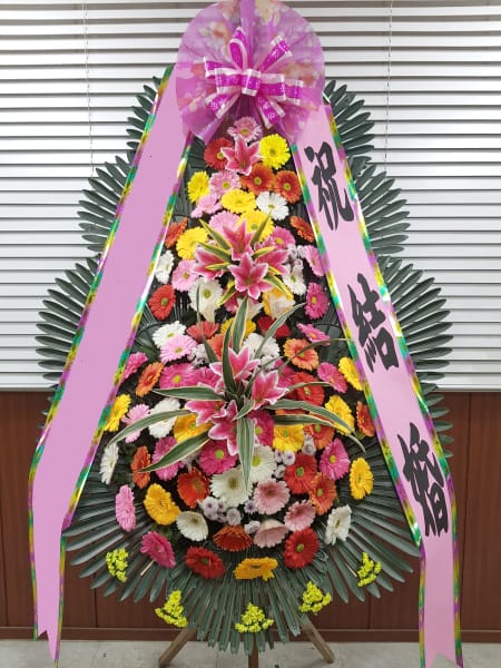 웨딩스퀘어 성북점 해외 유학 시절 동고동락한 친구들이 보낸 뜻깊은 꽃선물
